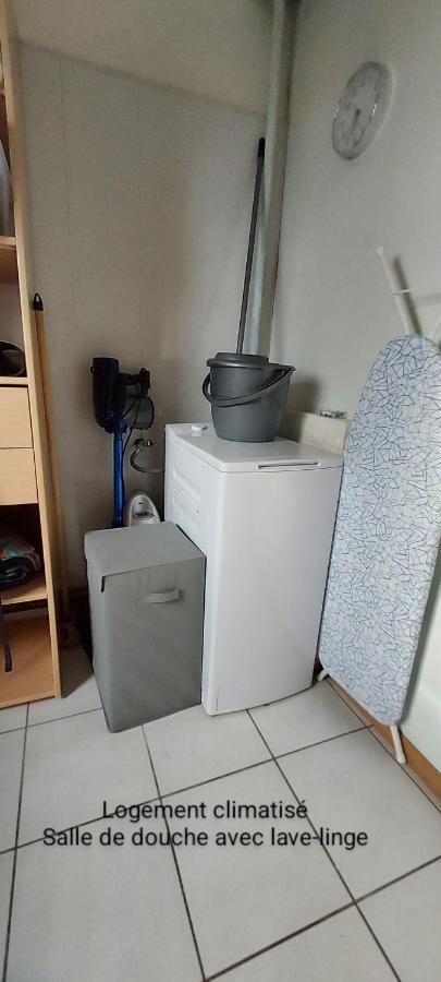 Le Barcares Logement Climatise Pour 6 Personnes, Draps Et Serviettes Non Fournis Air-Conditioned Accommodation For 6 People, Sheets And Towels Not Provided Alojamiento Con Aire Acondicionado Para 6 Personas, Sabanas Y Toallas No Incluidas Exterior foto